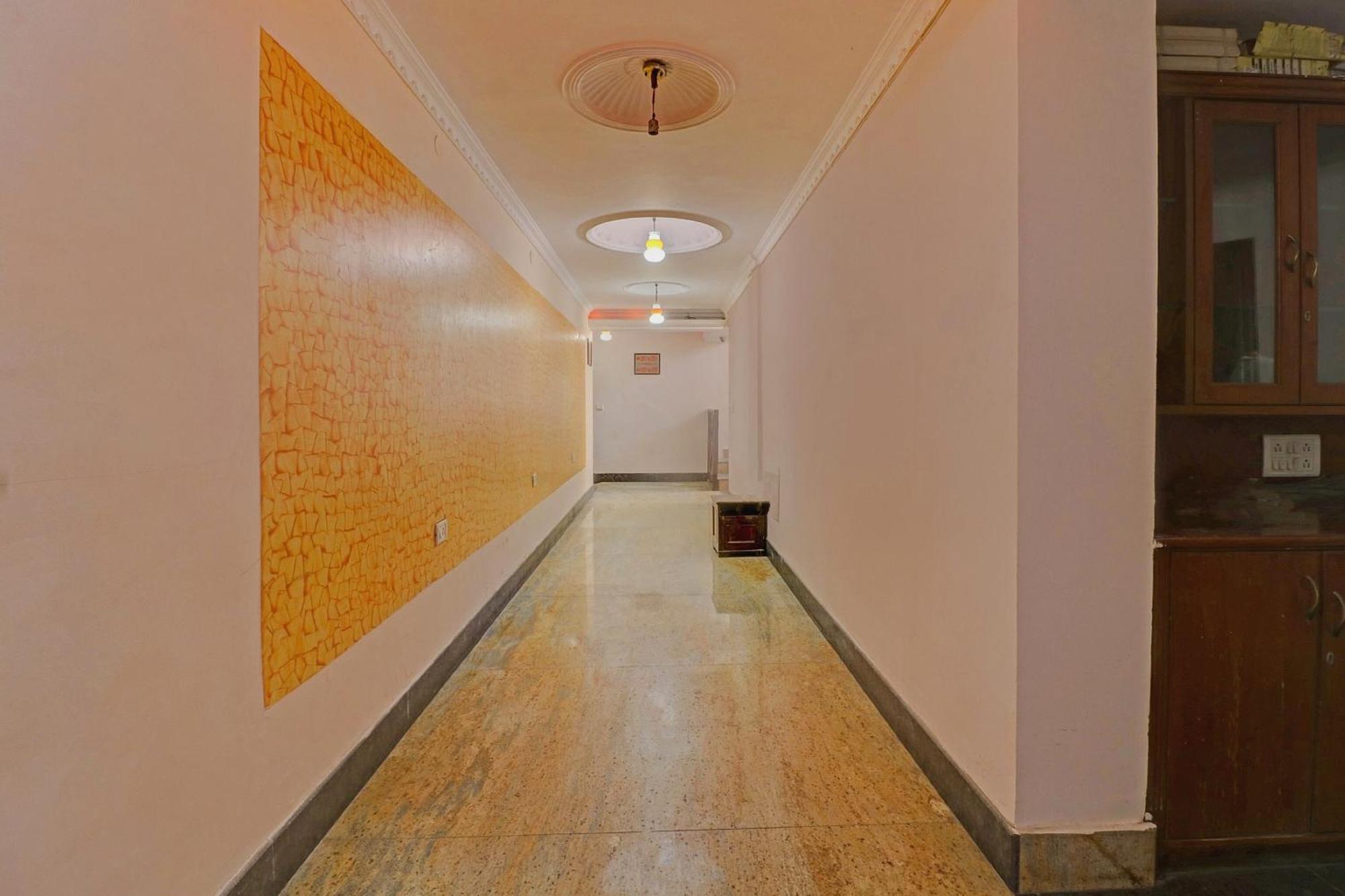 Hotel O Royal Grand Residency Near Lalbagh Botanical Garden 班加罗尔 外观 照片